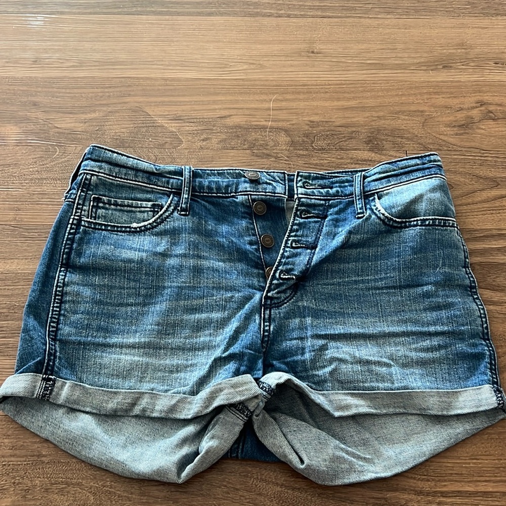 Bottom jean shorts!